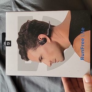 Soundpeats open ear headphones